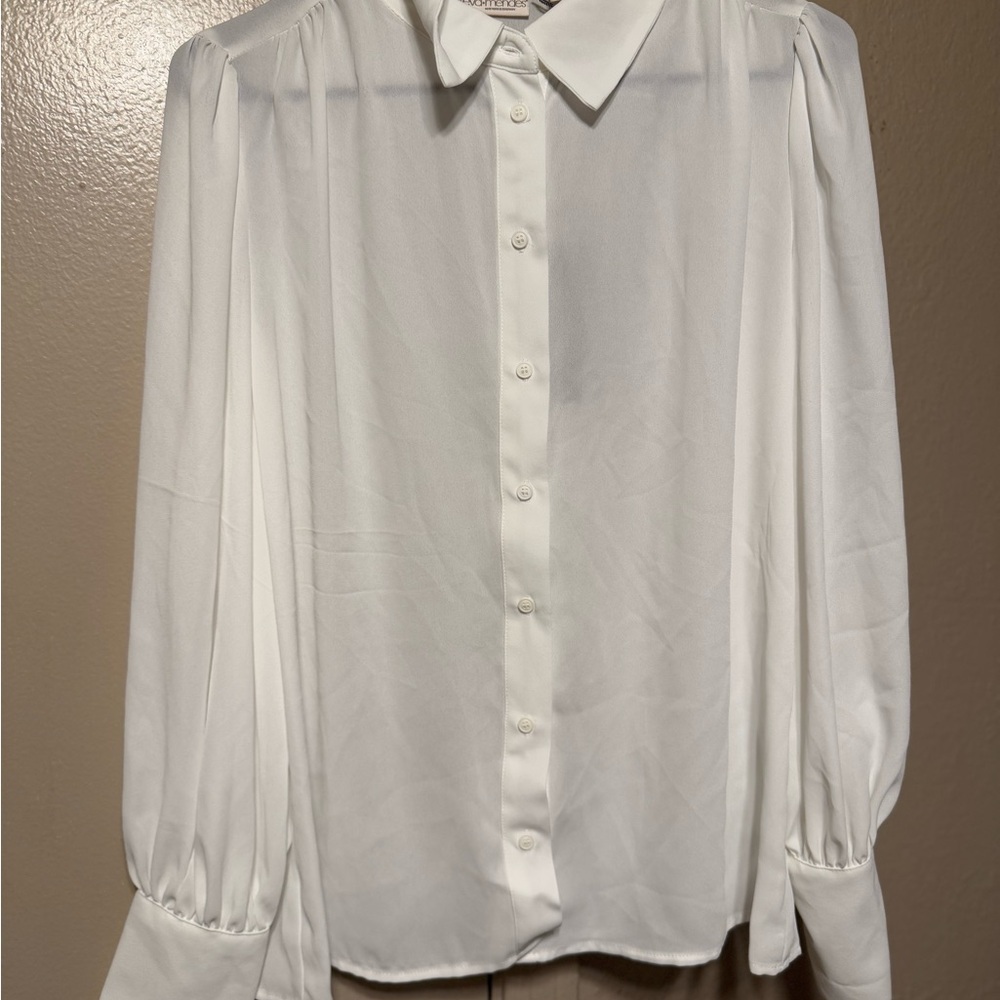 White Button-Up Blouse Eva Mendes NWT‎